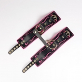 Черные кожаные оковы с розовой строчкой - Crazy Handmade - купить с доставкой в Обнинске Черные кожаные оковы с розовой строчкой - Crazy Handmade - купить с доставкой в Обнинске