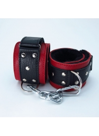 Красно-чёрные кожаные наручники с меховым подкладом - БДСМ Арсенал - купить с доставкой в Обнинске