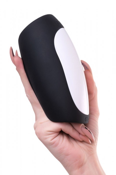 Черно-белый перезаряжаемый мастурбатор Erotist Hailstorm - Erotist Adult Toys - в Обнинске купить с доставкой Черно-белый перезаряжаемый мастурбатор Erotist Hailstorm - Erotist Adult Toys - в Обнинске купить с доставкой