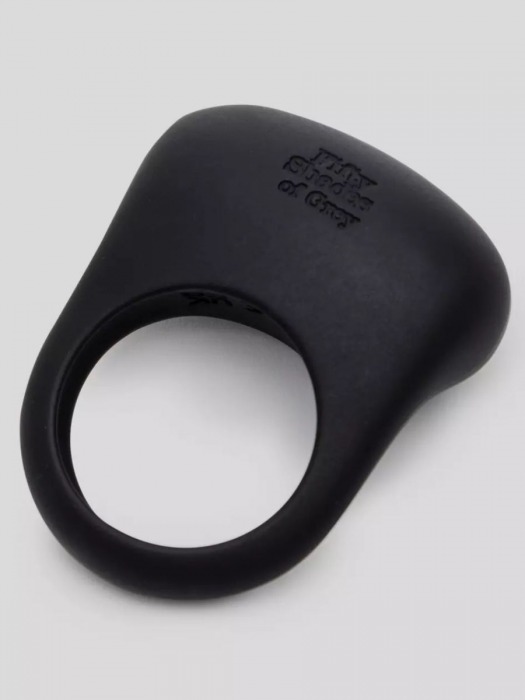 Черное эрекционное виброкольцо Sensation Rechargeable Vibrating Love Ring - Fifty Shades of Grey - в Обнинске купить с доставкой