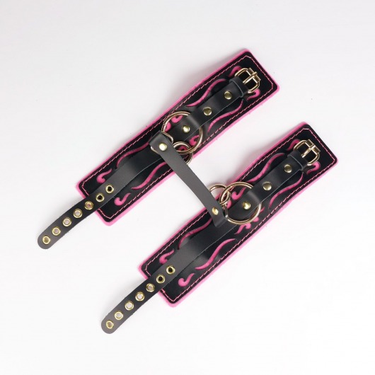 Черные кожаные оковы с розовой строчкой - Crazy Handmade - купить с доставкой в Обнинске Черные кожаные оковы с розовой строчкой - Crazy Handmade - купить с доставкой в Обнинске