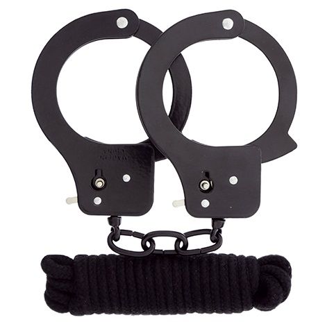 Чёрные наручники из листового металла в комплекте с веревкой BONDX METAL CUFFS LOVE ROPE SET - Dream Toys - купить с доставкой в Обнинске